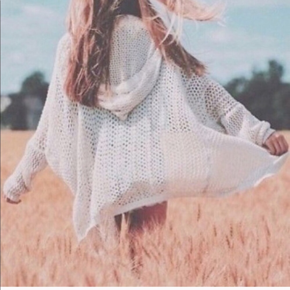 Brandy Melville Winter Moselle Cardigan